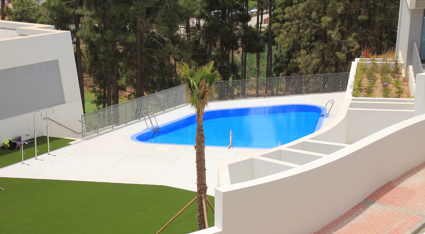 Excellent semi-detached villa with sea views in Mijas Costa!