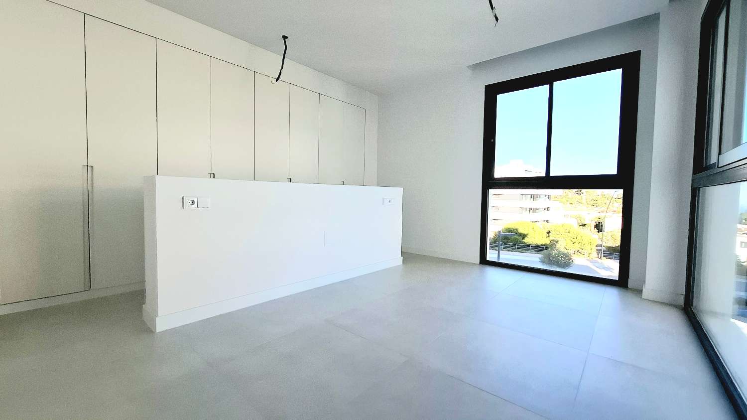 Espectacular apartamento en Higuerón West con vistas al mar!