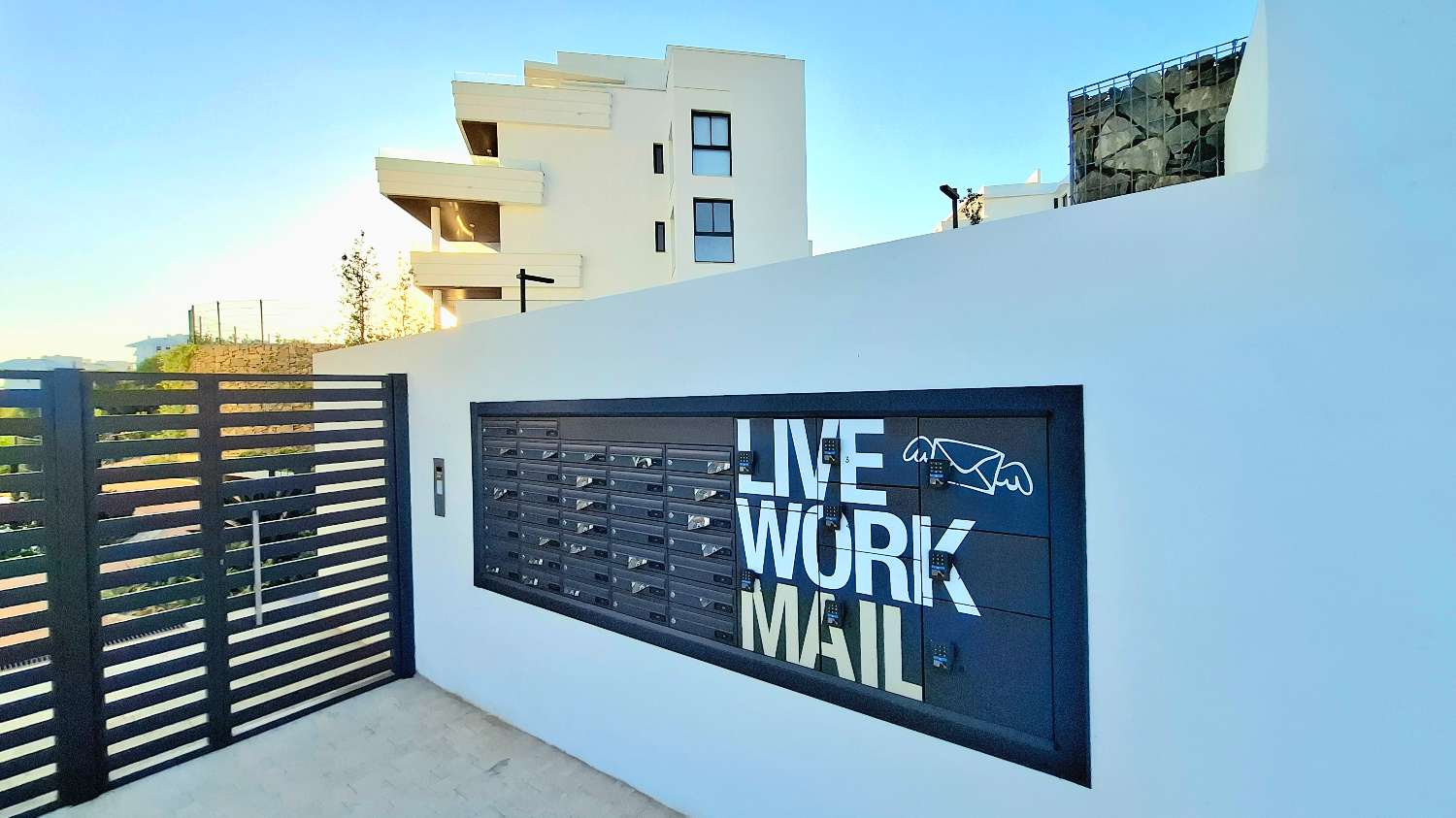 Appartement spectaculaire à Higuerón Ouest avec vue sur la mer !