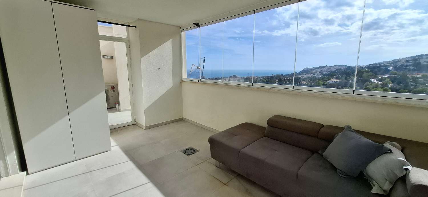 Location longue durée, appartement de 3 chambres à Benalmádena !