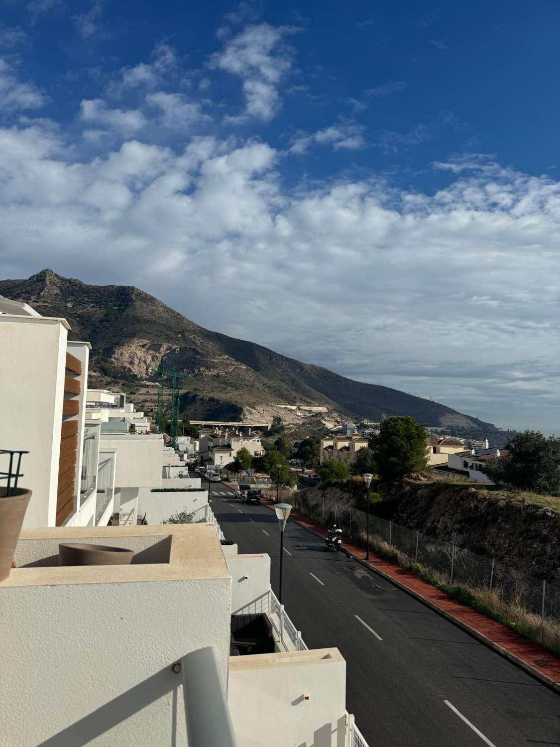 Alquiler larga temporada, 2 dormitorios con vistas al mar!