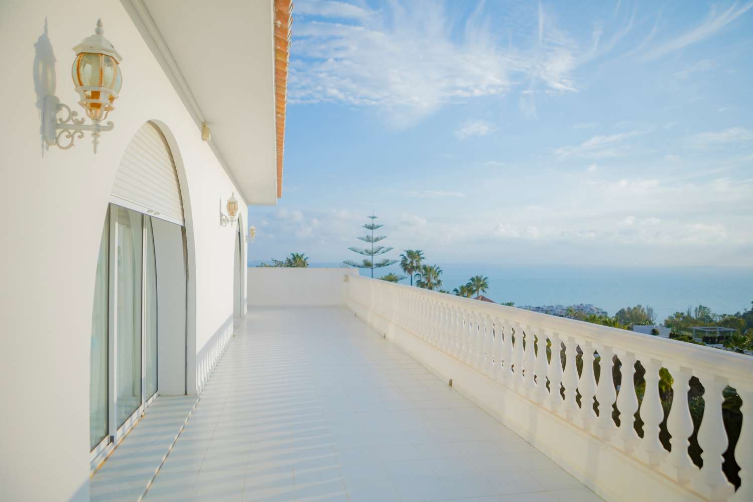 Espectacular villa con vistas al mar en Torrequebrada!